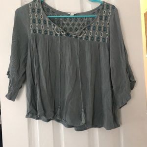 Aeropostale flowy top